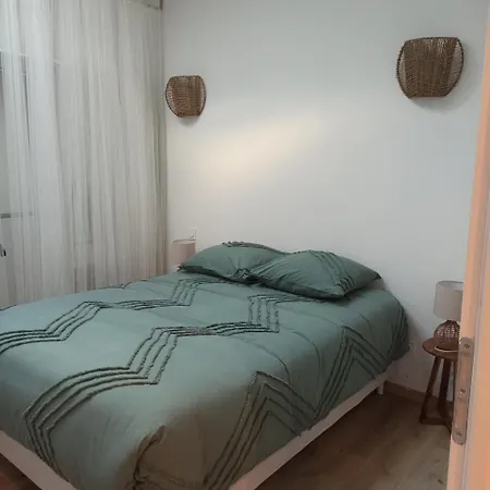 Flat Apartment Quarante
